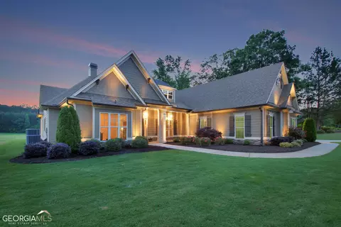 82 Legends Dr, Sharpsburg, GA 30277
