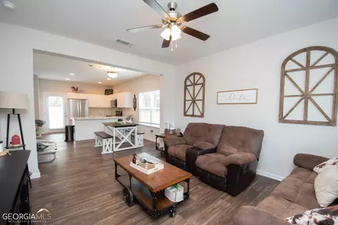 219 Creekside Manor Dr, Thomaston, GA 30286 photo 5