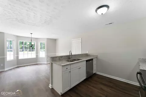 107 Delray Cir, Griffin, GA 30224 photo 9