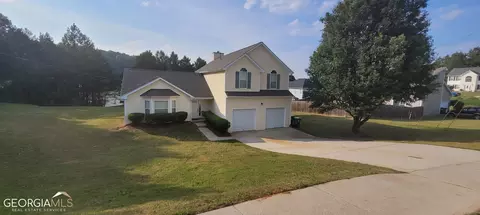 5128 King Arthur Ln, Ellenwood, GA 30294