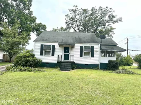 1472 Beatty St, Griffin, GA 30224
