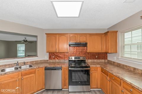 1912 Simmons Ln, Hampton, GA 30228 photo 3