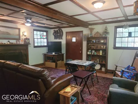 134 Lucy Ln, Jackson, GA 30233 photo 4