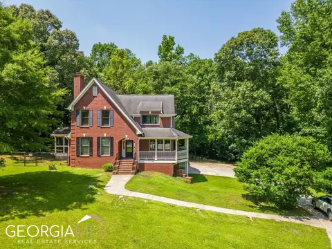 1370 E Brandy Shls SE, Conyers, GA 30013 photo 2