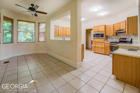 1370 E Brandy Shls SE, Conyers, GA 30013 photo 15