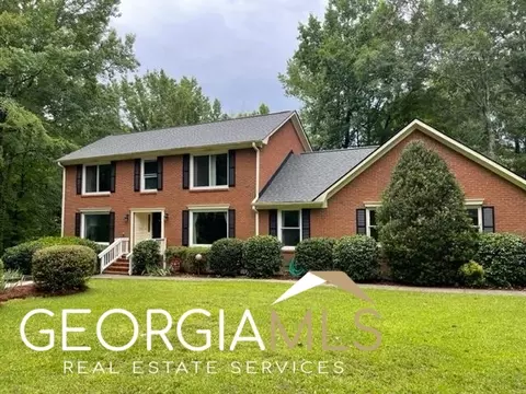 126 Deer Run Dr, Macon, GA 31220