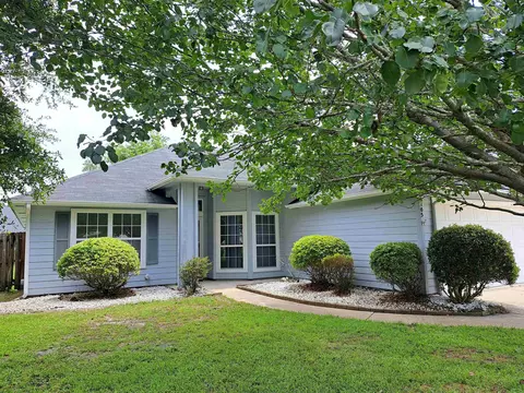 105 Saint James Pl, Saint Marys, GA 31558