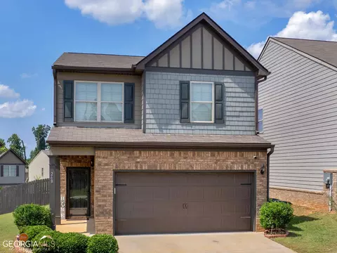 268 Magnaview Dr, Mcdonough, GA 30253