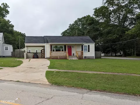108 Indian Springs St, Jackson, GA 30233