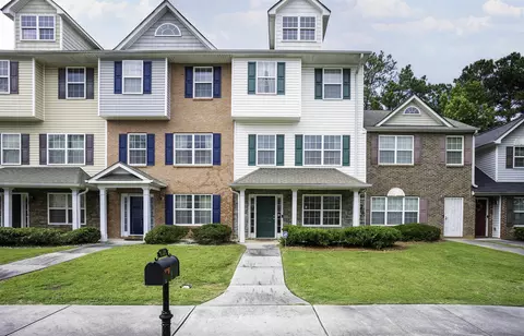 6326 Olmadison Pl, Atlanta, GA 30349