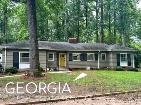 561 Crescent Rd, Griffin, GA 30224