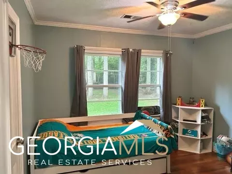 561 Crescent Rd, Griffin, GA 30224 photo 8