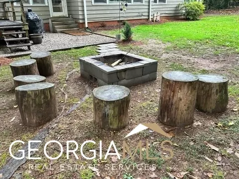 561 Crescent Rd, Griffin, GA 30224 photo 16