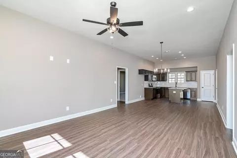 149 Red Tail Cir, Byron, GA 31008 photo 6