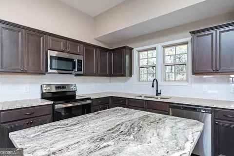 149 Red Tail Cir, Byron, GA 31008 photo 8