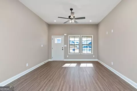 149 Red Tail Cir, Byron, GA 31008 photo 5