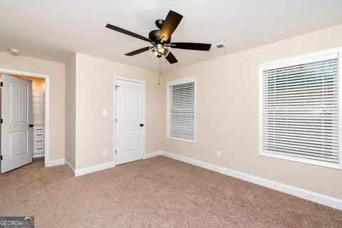 159 Red Tail Cir, Byron, GA 31008 photo 3