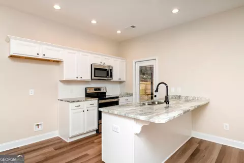 159 Red Tail Cir, Byron, GA 31008 photo 8