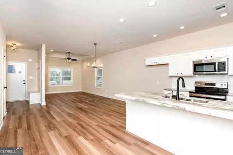 159 Red Tail Cir, Byron, GA 31008 photo 11