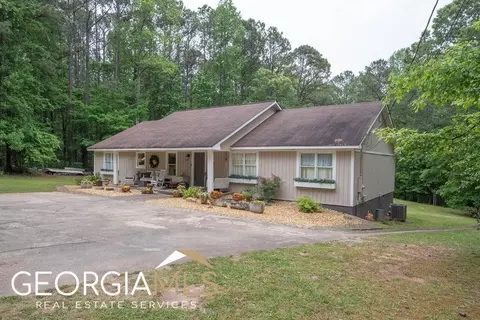 94 Lake Ridge Rd, Newnan, GA 30263