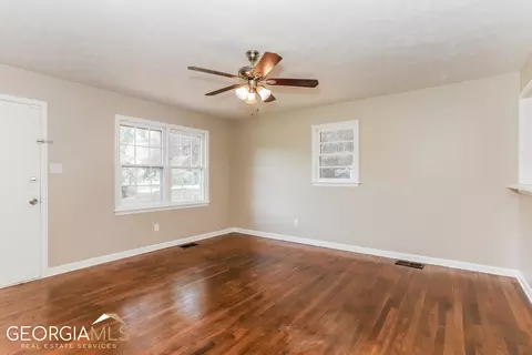105 Sidney Dr, Griffin, GA 30223 photo 5