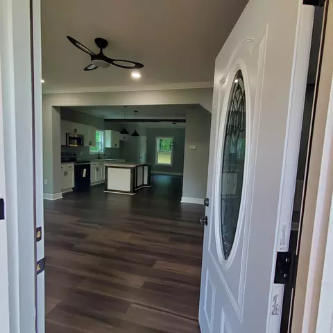 5342 Waterwood Dr, Gainesville, GA 30506