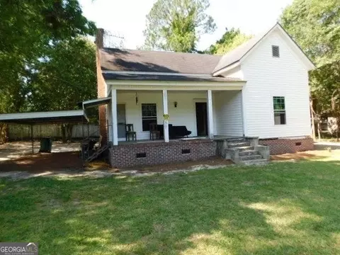 103 W Pinson St, Sylvester, GA 31791