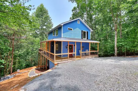 527 Gateway Dr, Ellijay, GA 30540