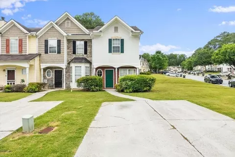 6087 Camden Forrest Cv, Riverdale, GA 30296
