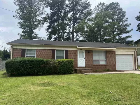 209 Kings Park Ln, Lagrange, GA 30241