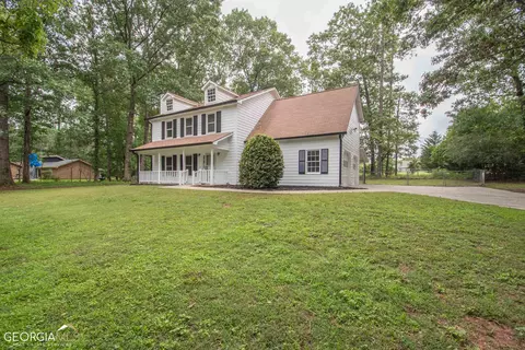 135 Meadowood Ln, Tyrone, GA 30290