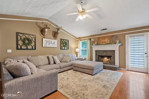 40 Madison Ct, Covington, GA 30016 photo 7