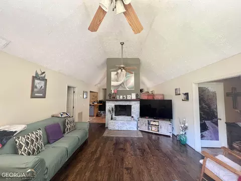 231 Cosby Dr, Lagrange, GA 30241 photo 5