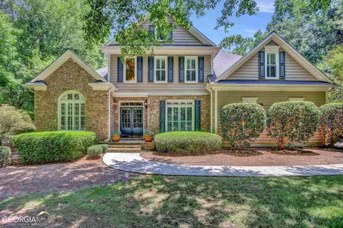 380 Stonehaven Dr, Fayetteville, GA 30215