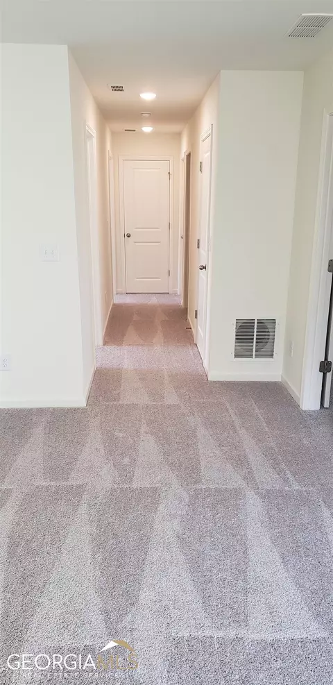 243 Hyde Park, Winder, GA 30680 photo 9