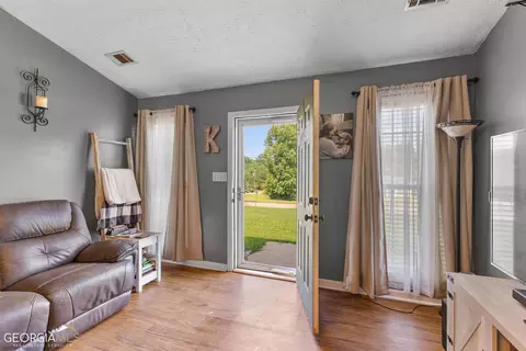 100 Chapman Ct, Lagrange, GA 30240 photo 4