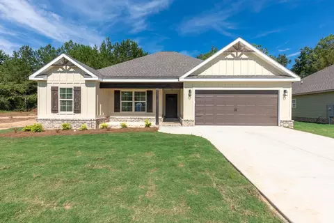 412 New Hope Dr, Perry, GA 31069