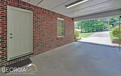 170 Hickory Cir, Toccoa, GA 30577 photo 4