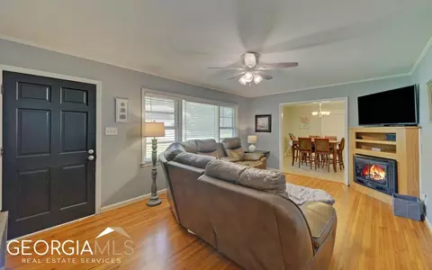 170 Hickory Cir, Toccoa, GA 30577 photo 5