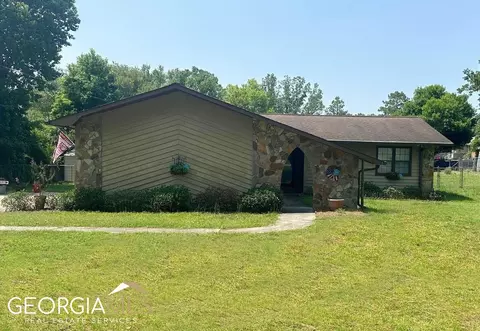 6350 Michael Dr, Lizella, GA 31052