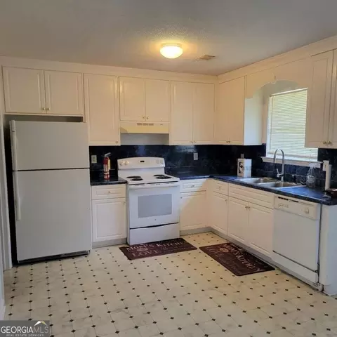 1097 Brittany St, Stapleton, GA 30823 photo 9