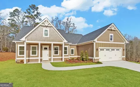203 Timber Ridge Dr, Toccoa, GA 30577