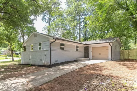 1392 Shoreham Dr, Atlanta, GA 30349