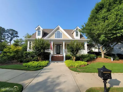135 Apple Blossom Ln, Fayetteville, GA 30215