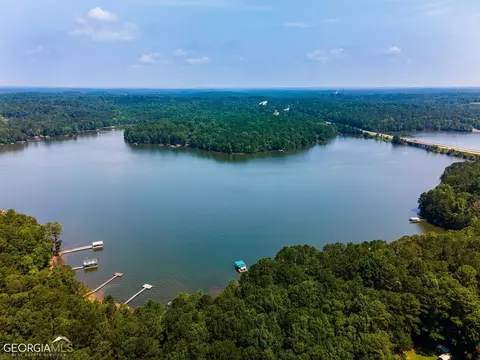 116 Creek Ridge Dr, Lagrange, GA 30240 photo 2