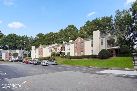 699 Windchase Ln, Stone Mountain, GA 30083