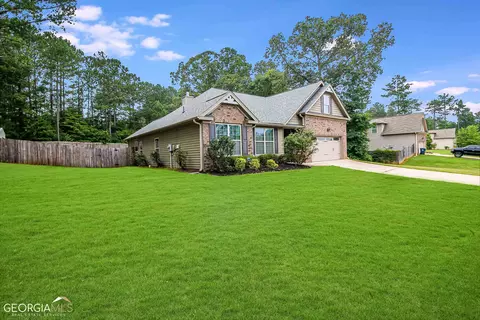 533 Deadwood Trl, Locust Grove, GA 30248