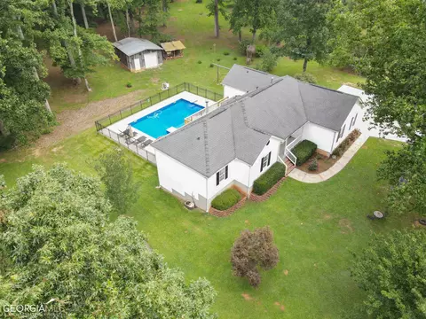 3681 Happy Valley Cir, Newnan, GA 30263