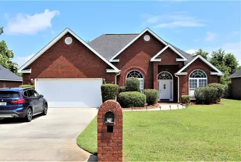 218 Sedgebrooke Dr, Warner Robins, GA 31088
