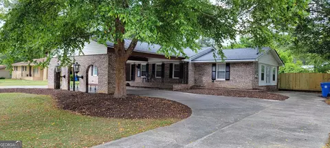 1803 Knox St, Dublin, GA 31021